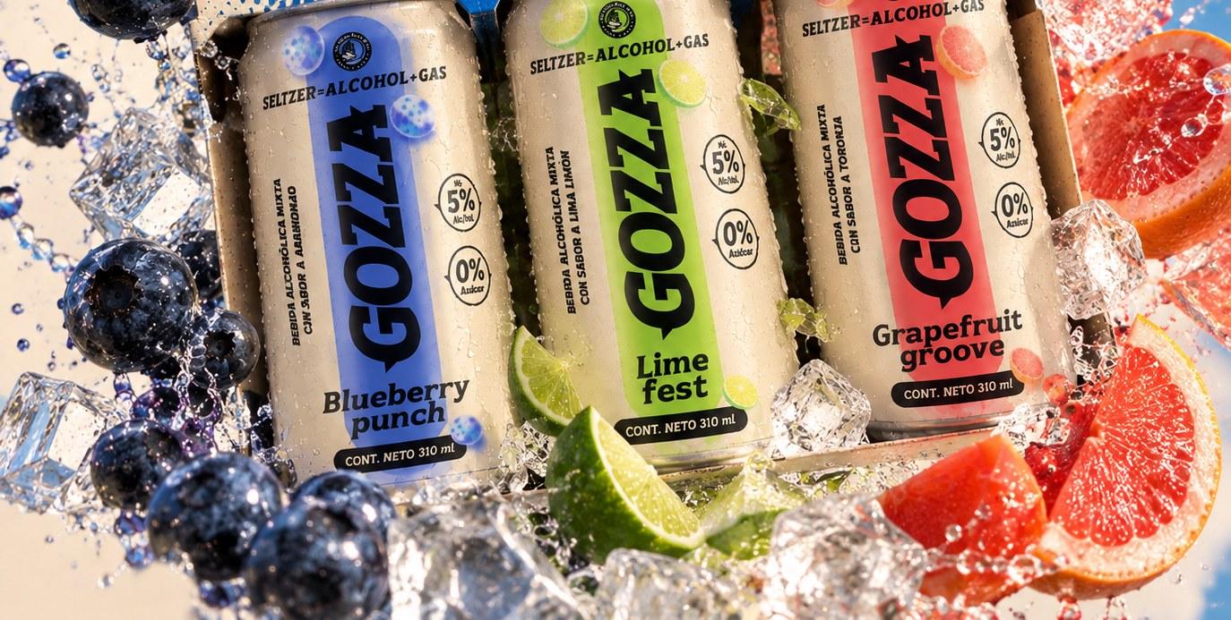Latas Gozza Blueberry punch, Lime fest y Grapefruit groove entre hielo, arándanos, limones y toronjas